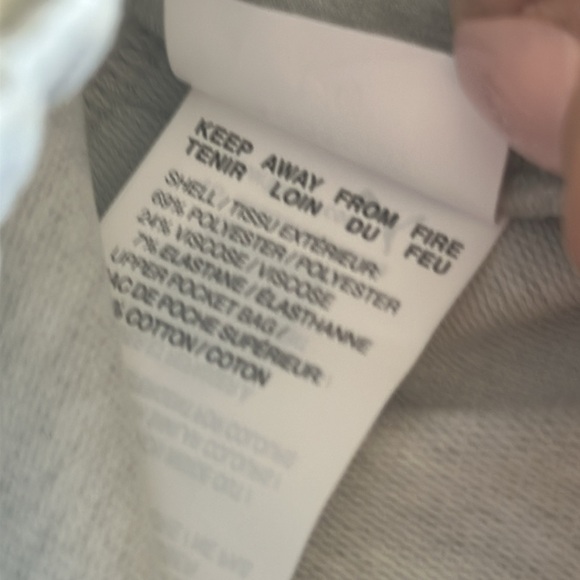 Puma, lightweight, sweatpants size large NWT polyester, VISCOSE, ELASTANE - Picture 8 of 9